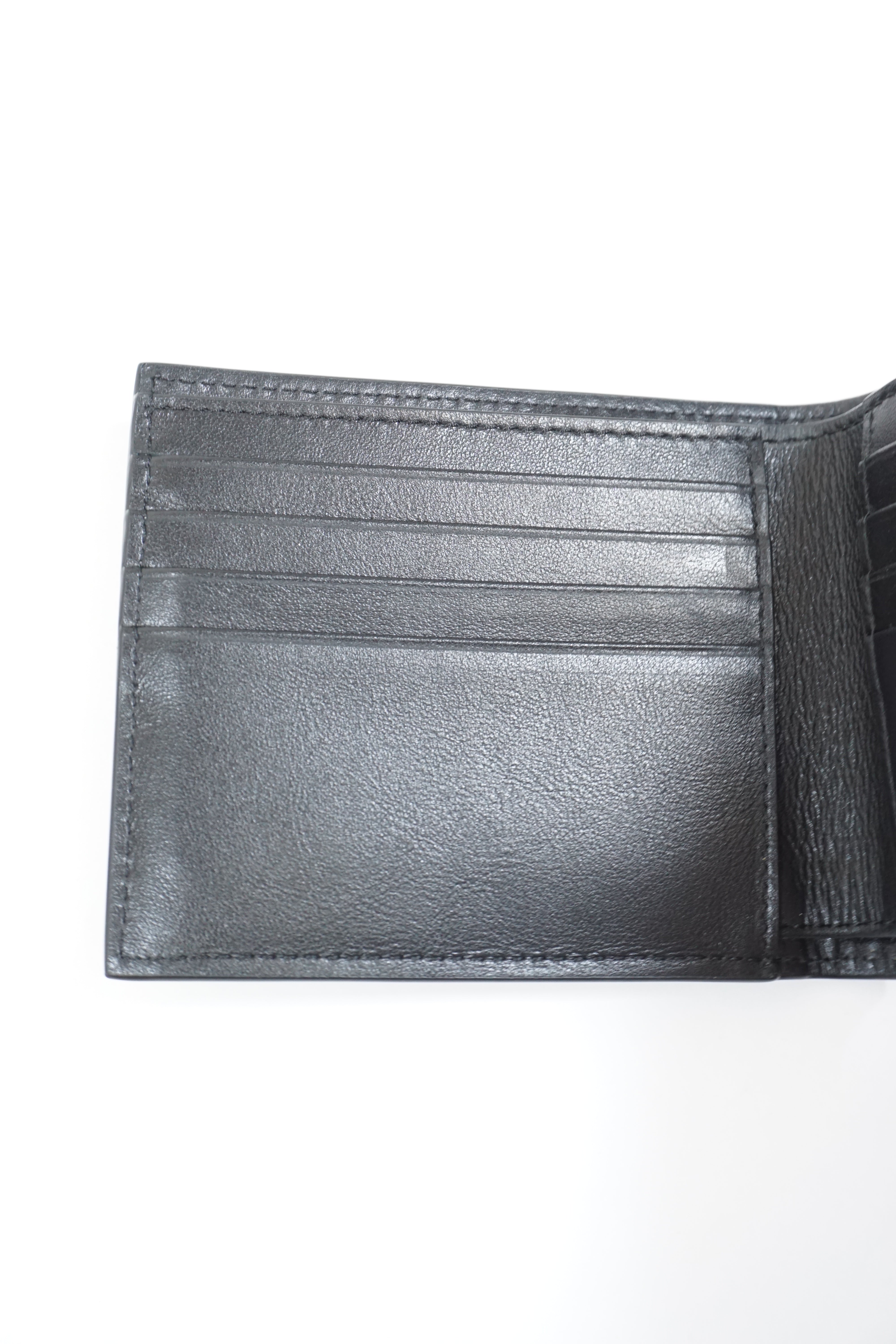 Schwarze Leder-Kreuzgeldbörse