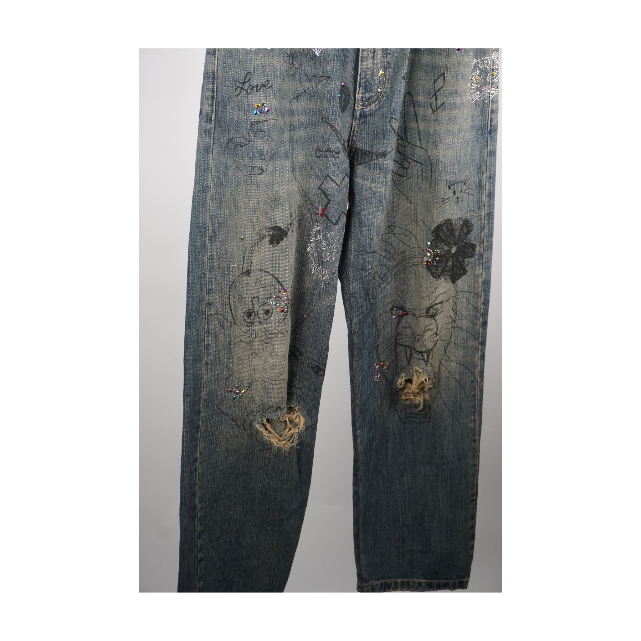 SS23 Dark Distressed Rhinestone